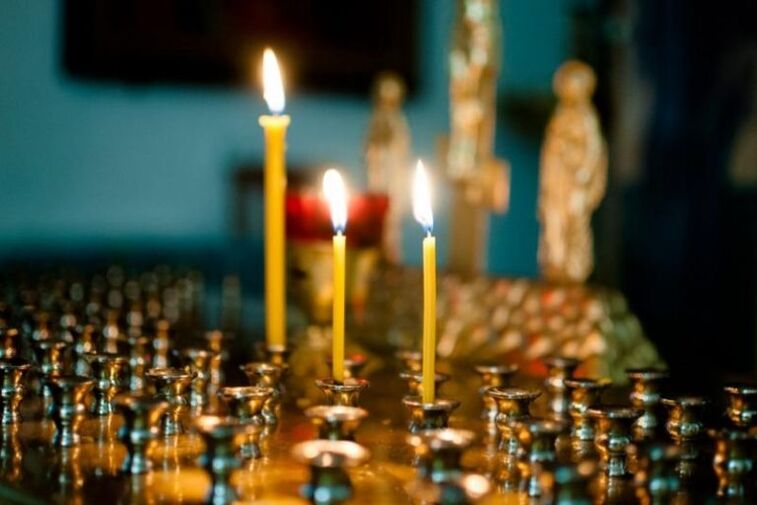 lumânări în biserică și fumatul în Postul Mare